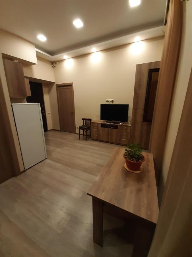 Yerevan, Abovyan 34 My Street 외부 사진